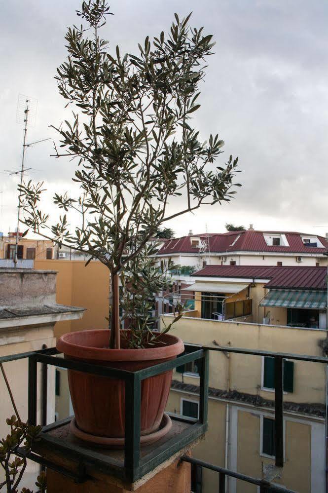 B&B Msg Roma Екстериор снимка