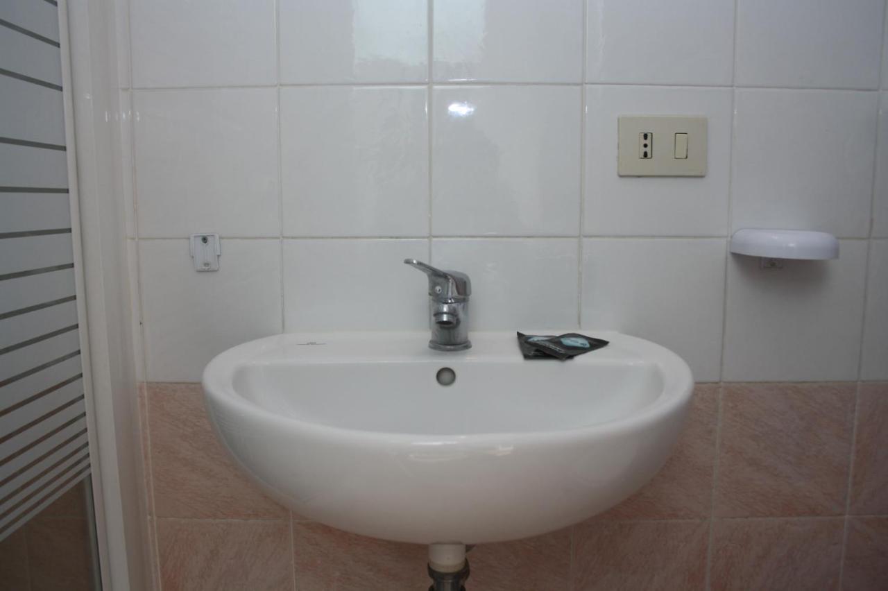 B&B Msg Roma Екстериор снимка